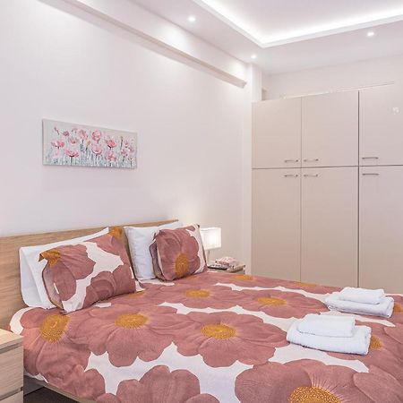 Amazing Apartment Near Metro Station! Athen Eksteriør bilde